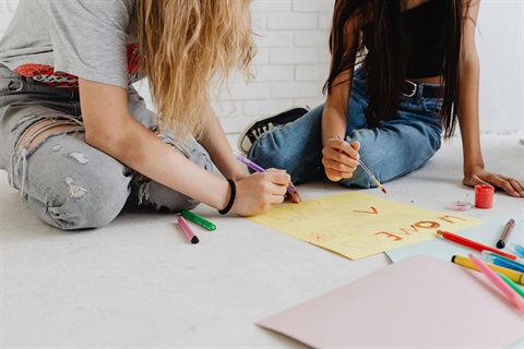 teenagers painting